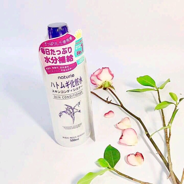 Nước Hoa Hồng chiết xuất Hạt Ý DĨ Naturie Hatomugi Skin Conditioner 500ml