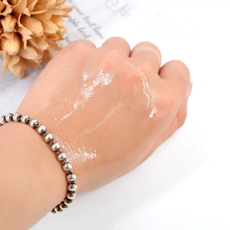 Tinh chất dưỡng ẩm dành cho da cổ dạng viên nang dưỡng ẩm làm săn chắc và làm chậm các vết nhăn trên da.