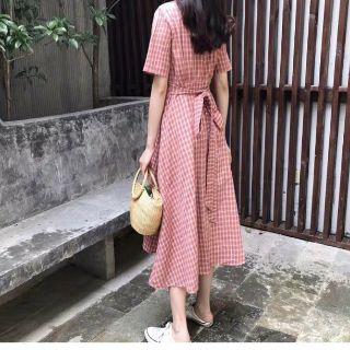 Váy kẻ cổ v vintage