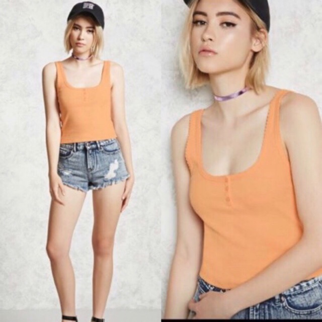 Áo croptop phối nút f21 xuất xịn