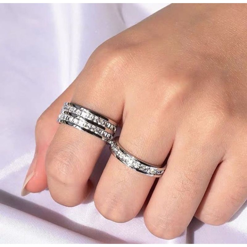Nhẫn 2 roudingdiamond đá vuông HÀNG NHƯ HÌNH CHẤT LƯỢNG