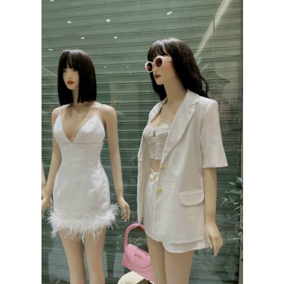 Đầm body 2 dây đính đá phối lông vũ