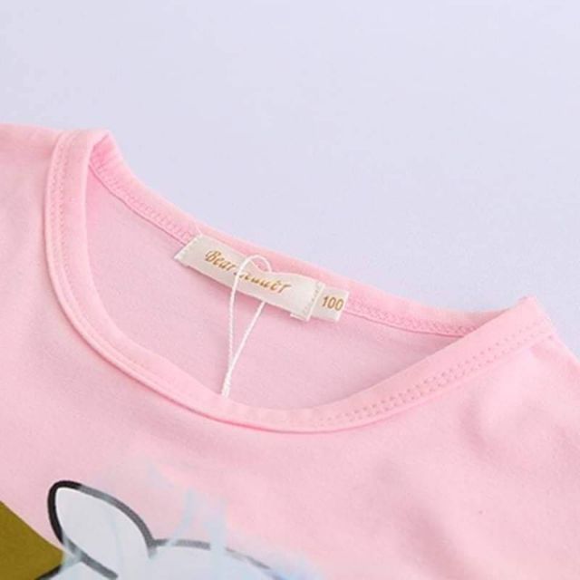 Pony áo váy sắc màu rất dễ thương cho bé gái