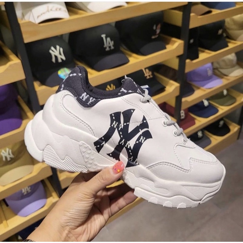 Giày chunky mono heel MLB ss22