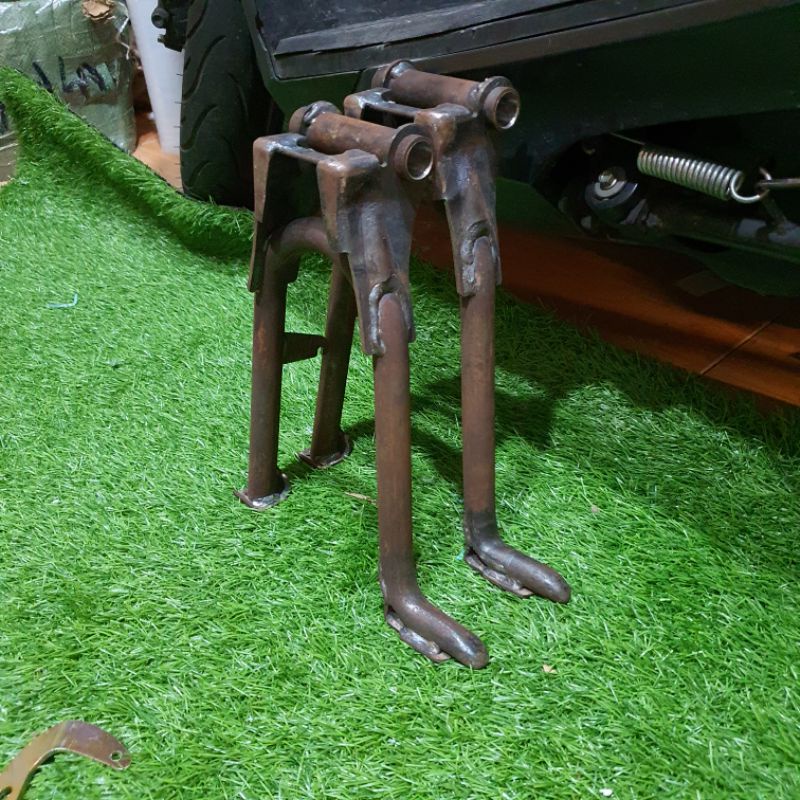 Chống đứng 67 hàng gò thủ công y zin