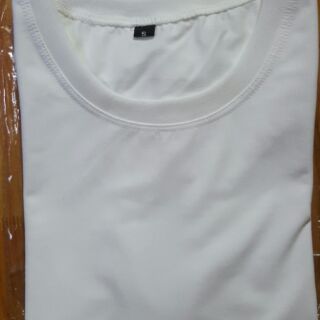 Áo thun trơn(cotton dày, mịn) màu trắng size S