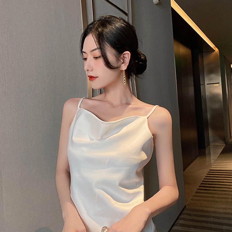 Khuyên Tai Tua Rua Dáng Dài Màu Xanh Lá Thiết Kế Sang Trọng