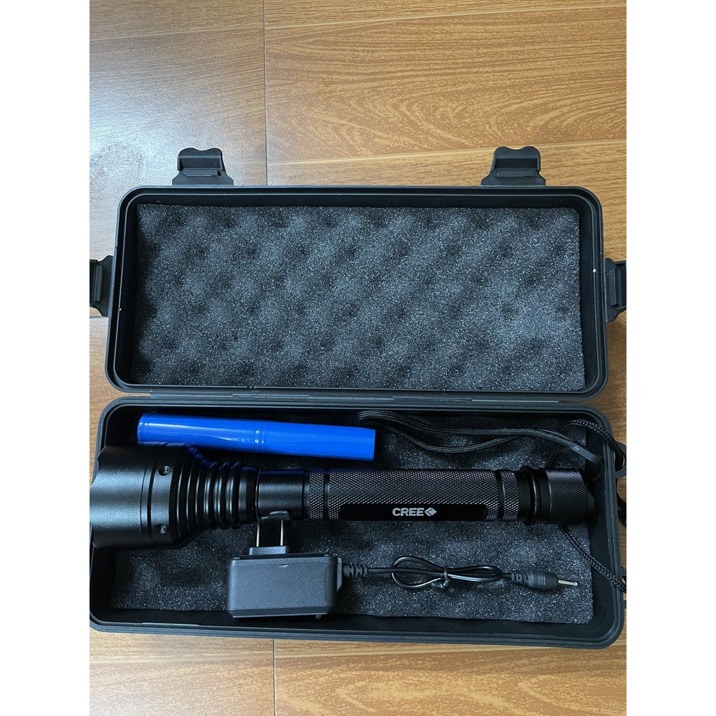 Đèn pin siêu sáng cầm tay tự vệ chống nước mini chuyên dụng