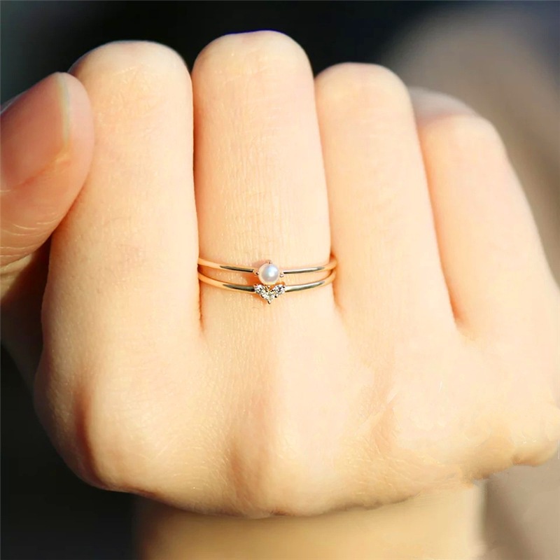 Nhẫn Đính Hôn Chất Liệu Thép Titan Mạ Vàng Bạc Đính Đá Zircon Hình Trái Tim Thời Trang