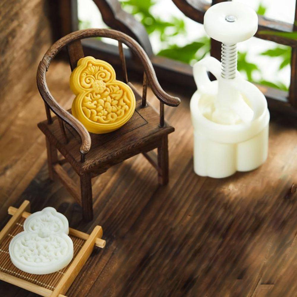 Khuôn Làm Bánh Trung Thu 50g / 65g Tiện Dụng Cho Nhà Bếp
