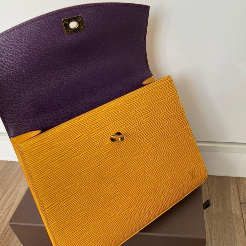 Túi xách Kelly LV da Epi