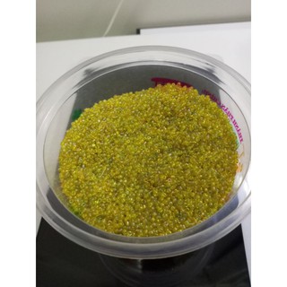 Gói 50gram hạt cườm đính áo.Giá sỉ 10k/50gram. Màu y hình nhé các bạn