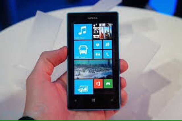 Điện thoại Nokia Lumia 520 3g Wifi win 8