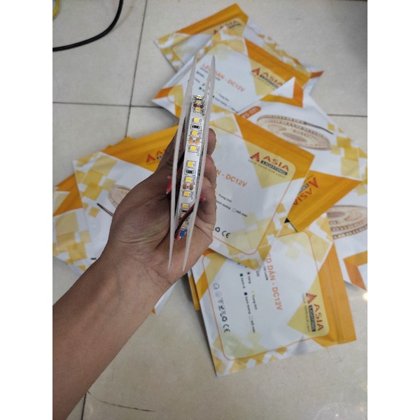 Led dán 2835-DC-12V công suất 12w/1m model:LDA35