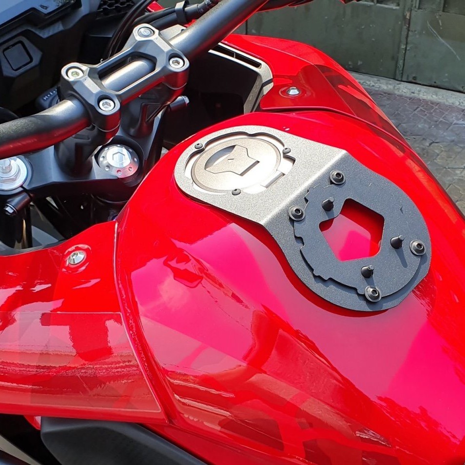 Bộ Ngàm Bình Xăng BF44 (Tanklock) Gắn Túi Bình Xăng Cho Honda CB500X
