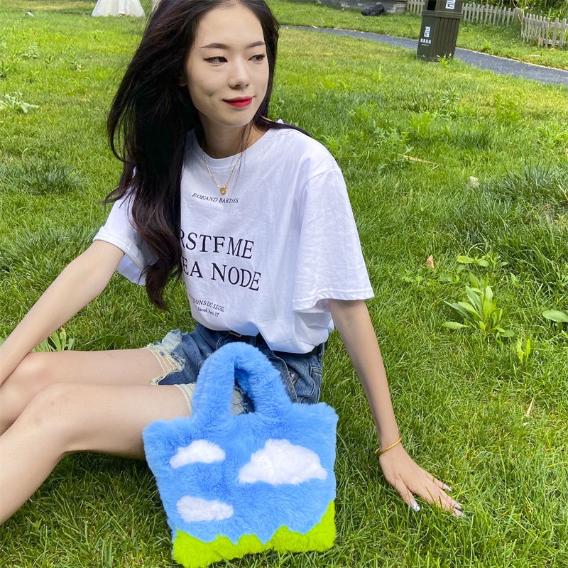Túi Xách Lông Nhung Họa Tiết Bầu Trời Xanh Trắng Thiết Kế Dễ Thương Thời Trang Mùa Đông