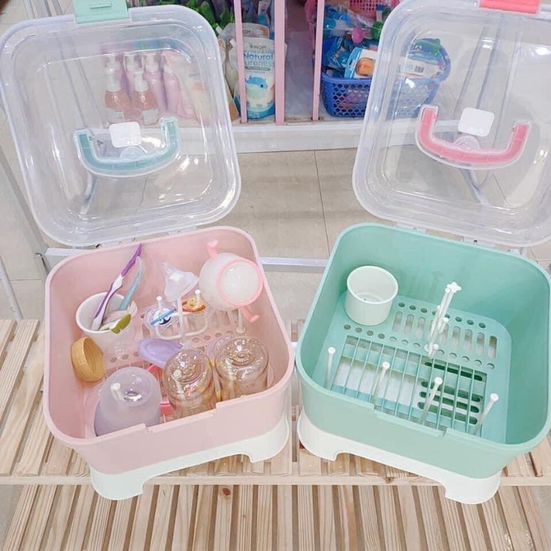 Úp bình sữa có nắp cao cấp Hola