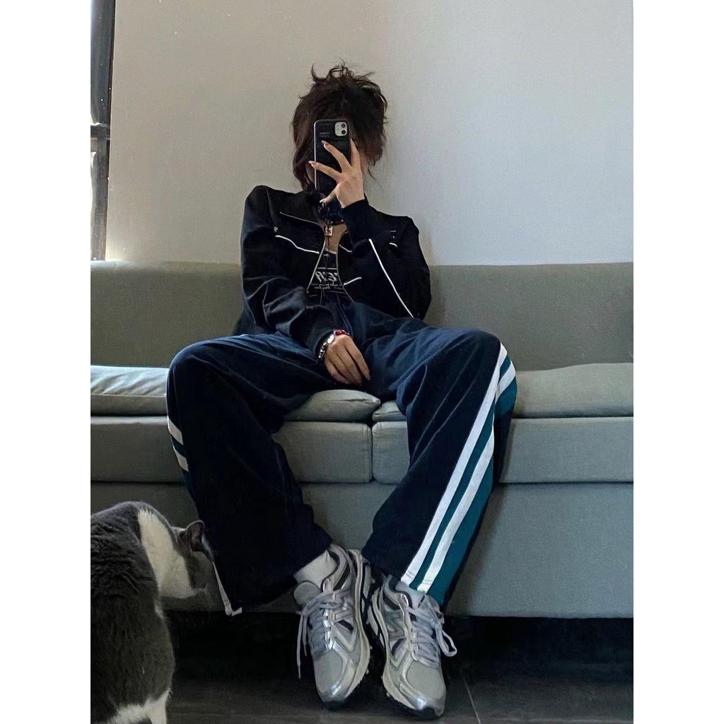 Áo Khoác Thể Thao Chạy Bộ Akaoka West Phối Sọc Tương Phản Phong Cách Mới