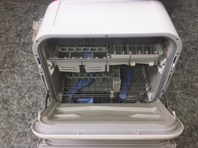 Máy rửa bát Panasonic Vip TM5