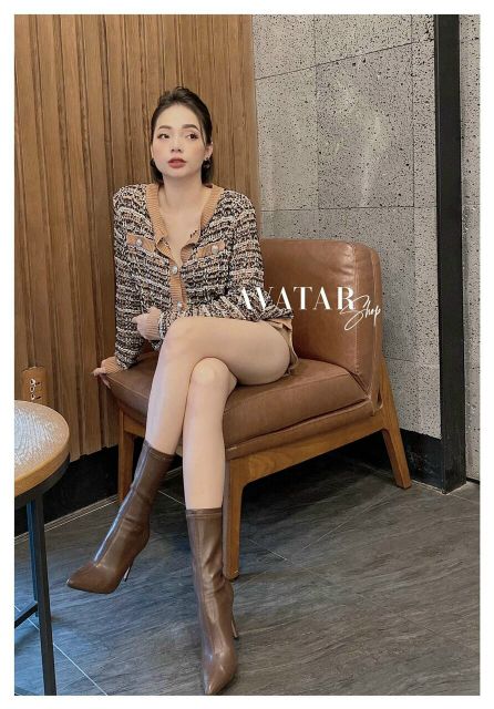 Bốt da xịn xò sẵn hàng 2 dáng gót trụ và gót nhọn, cao 9cm lên chân ôm sát đẹp xuất sắc.