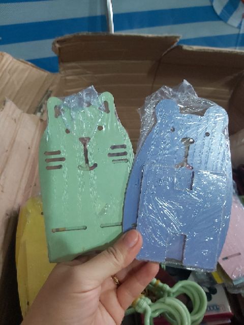 Giá đỡ điện thoại gỗ 8.5*7.5*13cm | BigBuy360 - bigbuy360.vn