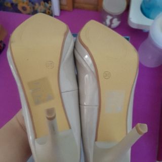 Thanh lý giày size 38 mới 99%