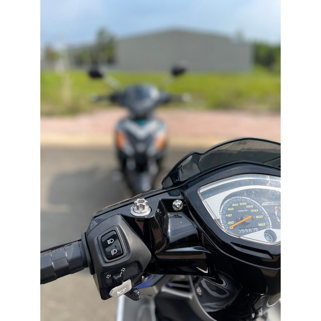 Cùm NVX mod giắc full chức năng lắp như zin cho ex2010, ex135 5s chính hãng yamaha