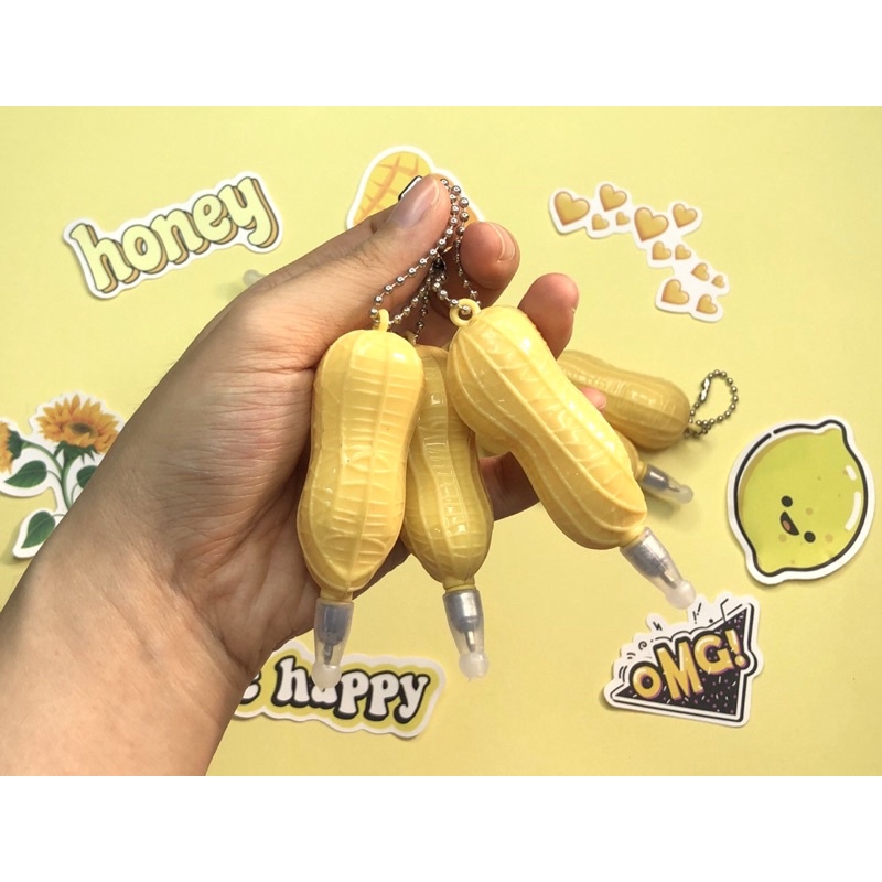 A16 Bút bi móc khoá hình đậu phộng , bút hình lạc ngộ nghĩnh