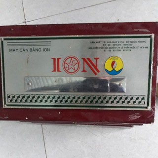 máy cân bằng ion.