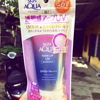 Kem chống nắng skin aqua