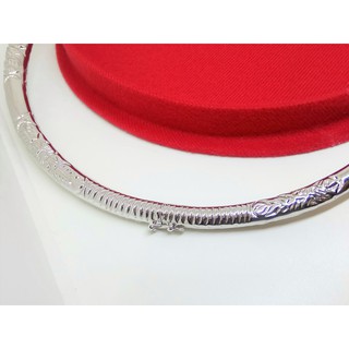 KIỀNG CỔ NỮ CHẠM HOA VĂN TINH XẢO