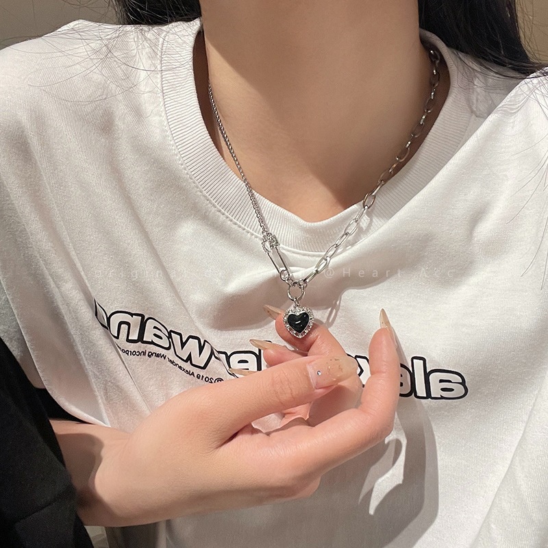 Vòng cổ Hình Trái Tim Màu Đen Ngọt Ngào