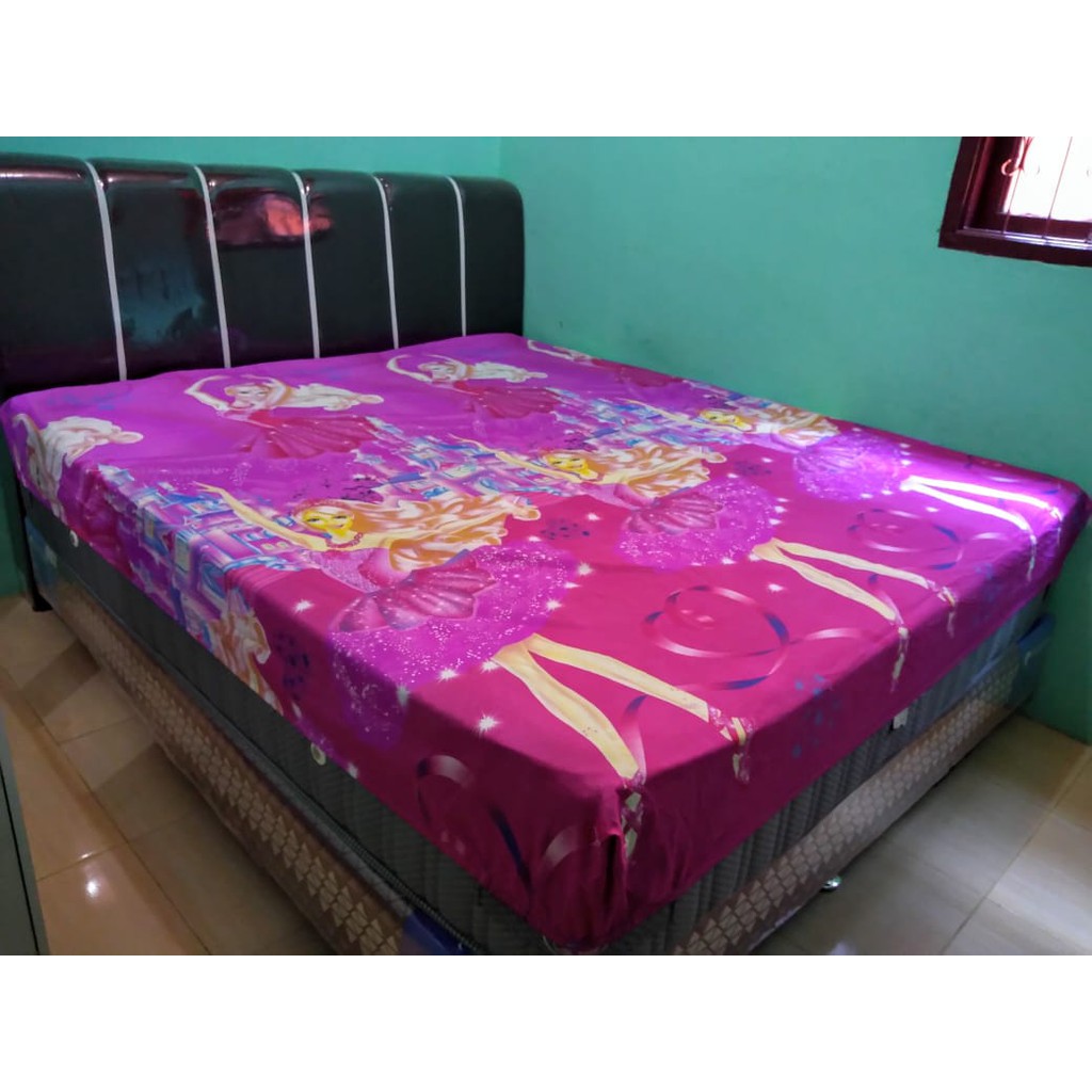 Bộ Chăn Ga Vỏ Gối 3 Kích Thước 180x200 X 20 In Hình Búp Bê Barbie Nhảy Múa