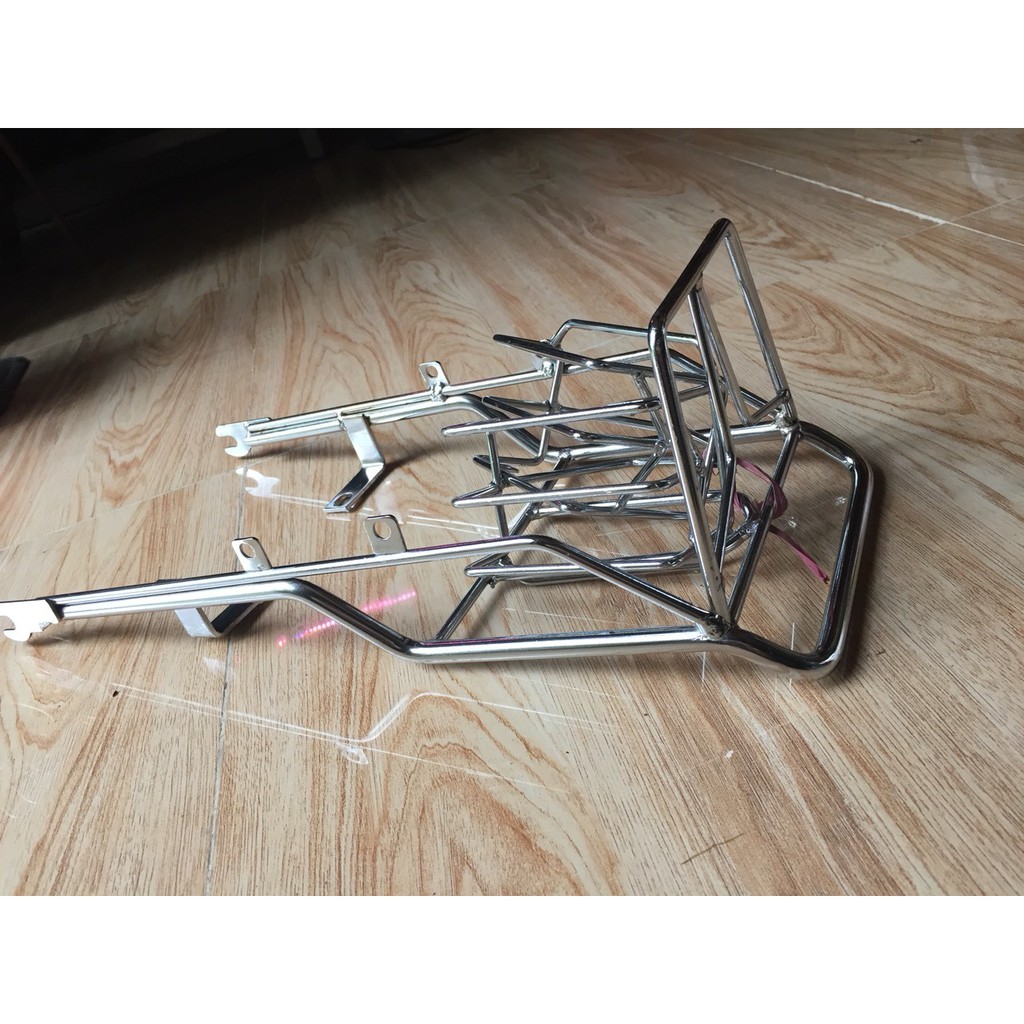 Baga đuôi có bảo vệ đèn hậu và bảo vệ xinhan cho xe cub 82-84...