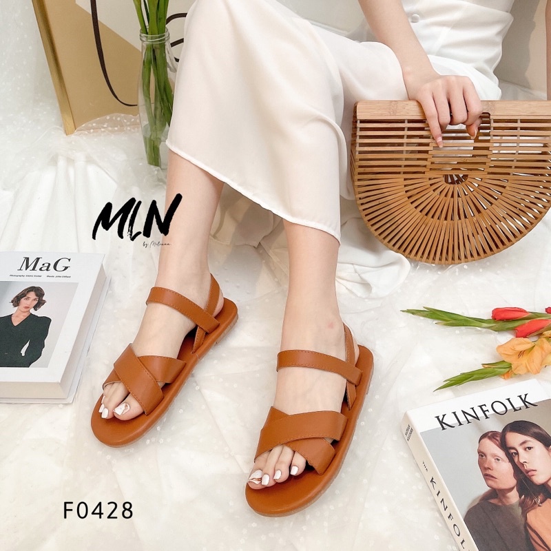 GIÀY SANDAL NỮ ĐẾ BỆT QUAI NGANG PHỐI QUAI CHÉO DA MỀM T91 F0428