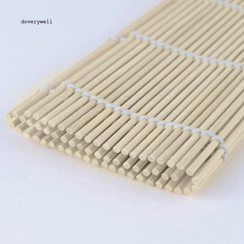 Mành tre cuốn sushi kèm vá xới cơm