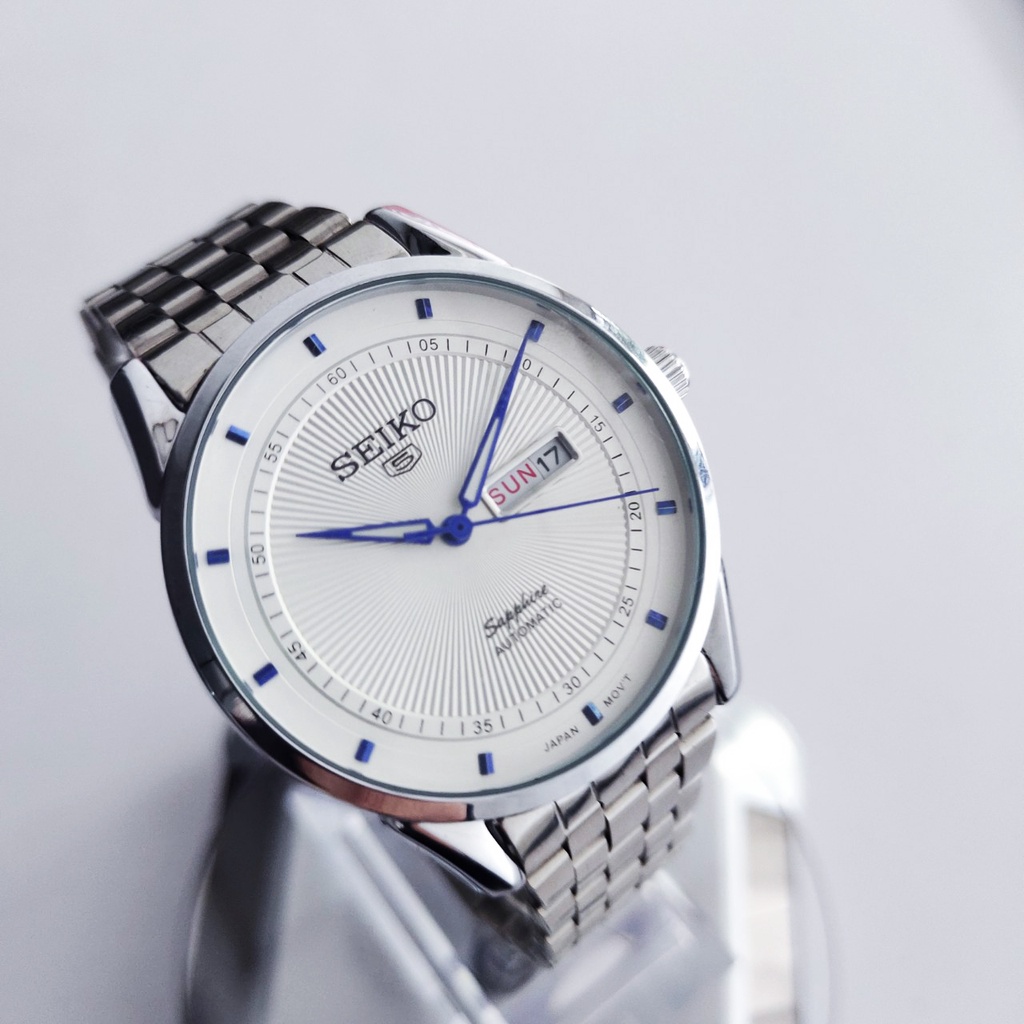 Đồng hồ nam Seiko5 Nhật Bản cao cấp dành cho nam giới, bảo hành 36 tháng và đổi, trả 1-1 trong 15 ngày đầu.