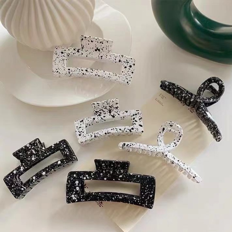 Kẹp tóc cỡ lớn thiết kế rỗng màu trắng/đen họa tiết phun sơn đơn giản thời trang Hàn Quốc