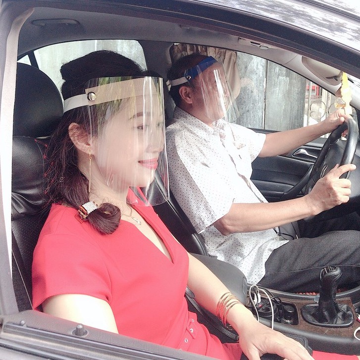 TẶNG KHẨU TRANG Hình thật Kính bảo hộ chống dịch bệnh, chống giọt bắn, khói bụi hàng xuất khẩu CÓ EM BÉ NGƯỞI LỚN