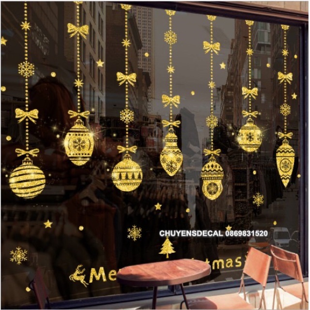 Decal dán tường Noel - Rèm Châu hiện địa Nhũ kim tuyến