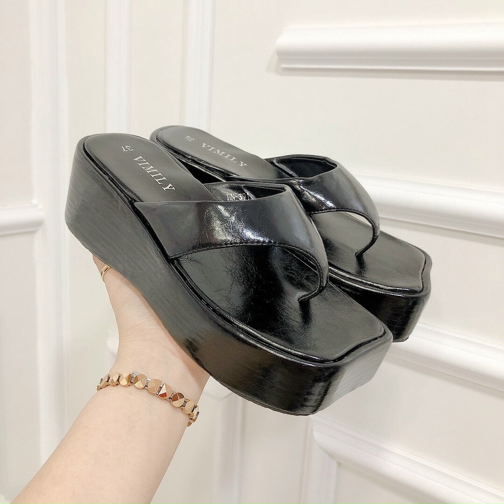 Dép Kẹp Xuồng, Đế Xuồng 7p Chất Da Mềm Mịn Form Chuẩn Dép Nhẹ Đi Êm Chân - 2 Màu Trắng Đen Chị Chảnh Store