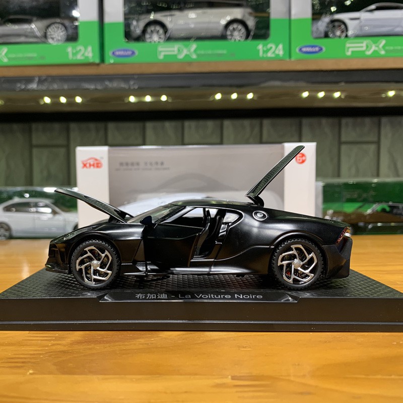 Mô hình trưng bày siêu xe Bugatti La Voiture Noire tỉ lệ 1:32 XHD màu đen