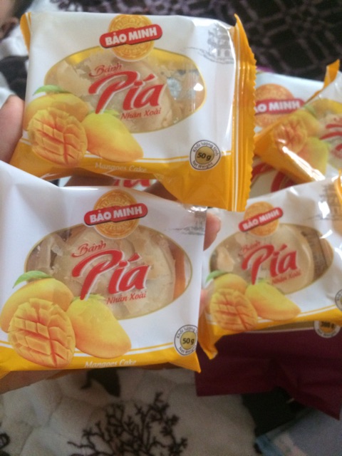 Com 3 gói pía sầu chay ( bánh pía sầu chay bảo minh)