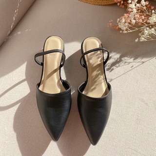 [ Rẻ vô địch] Sandal Bít Mũi Đế Thấp - YUME G0002