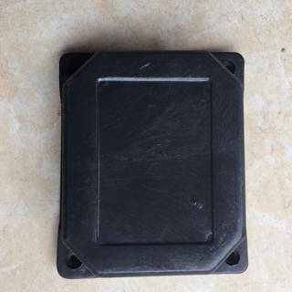 Nắp tụ nhựa vuông 4 ốc