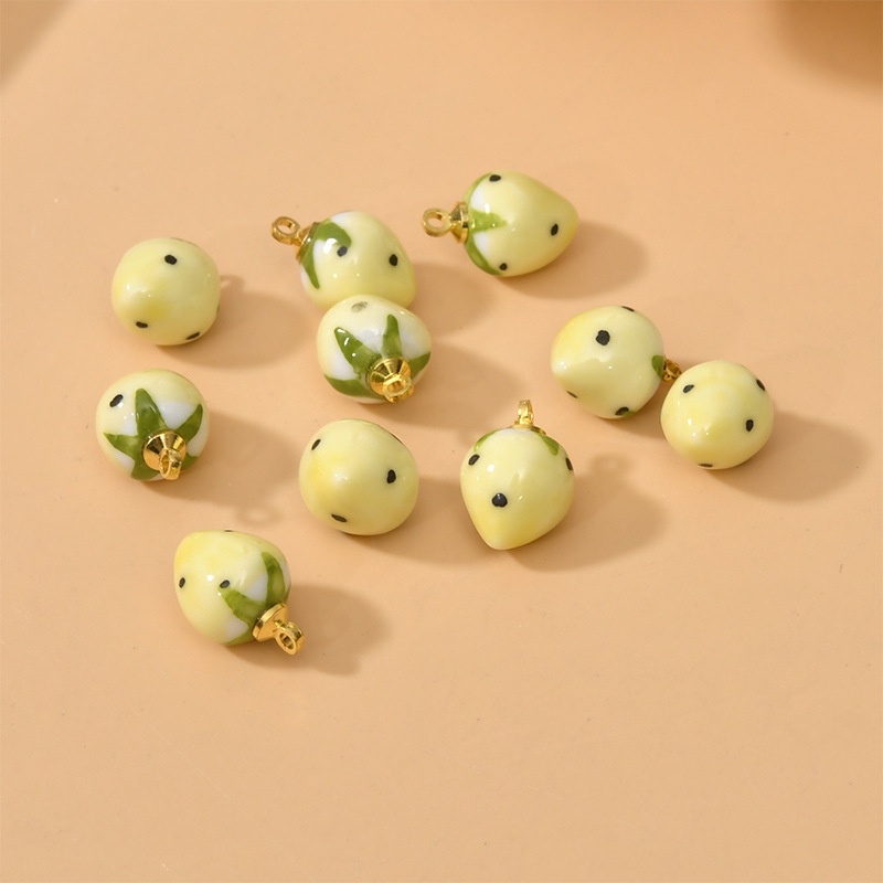 Mặt Vòng cổ / Vòng Đeo Tay / Khuyên Tai Hình Trái Dâu Bằng Gốm Sứ diy 2023