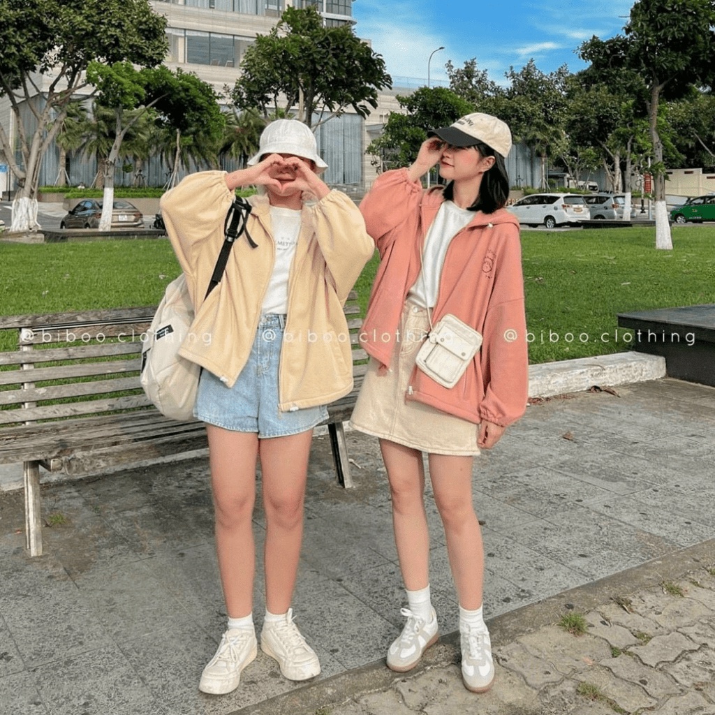Áo Khoác Nữ Có Nón Hai Lớp Chất Nỉ Dày Mịn Logo Thêu Form Rộng Cánh Dơi Mặc Đẹp Thoải Mái NEW UNISEX