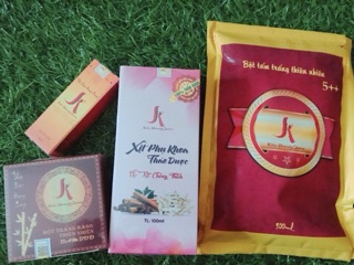Xịt Phụ Khoa Thảo Dược
