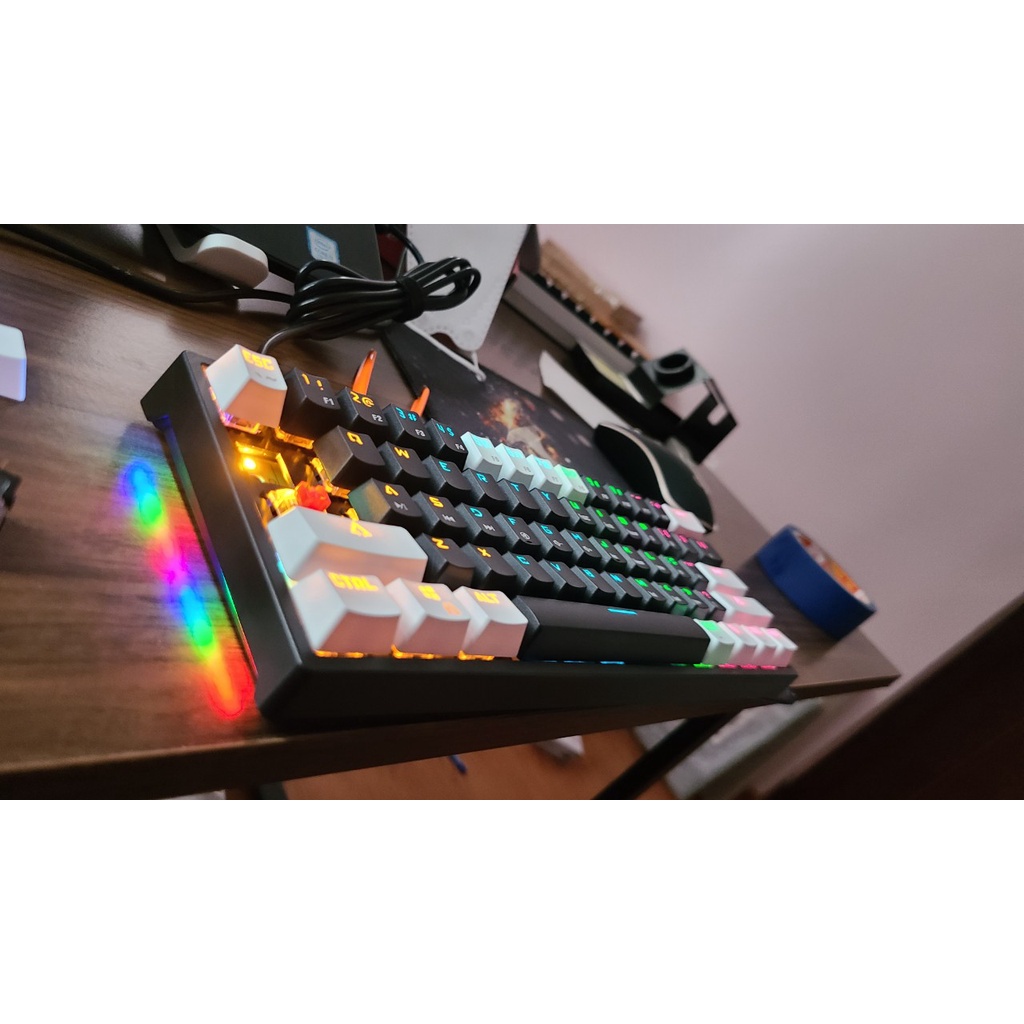 Bàn phím cơ chơi game LEAVEN K620 Hotswap, Led rainbown, Led gầm RGB