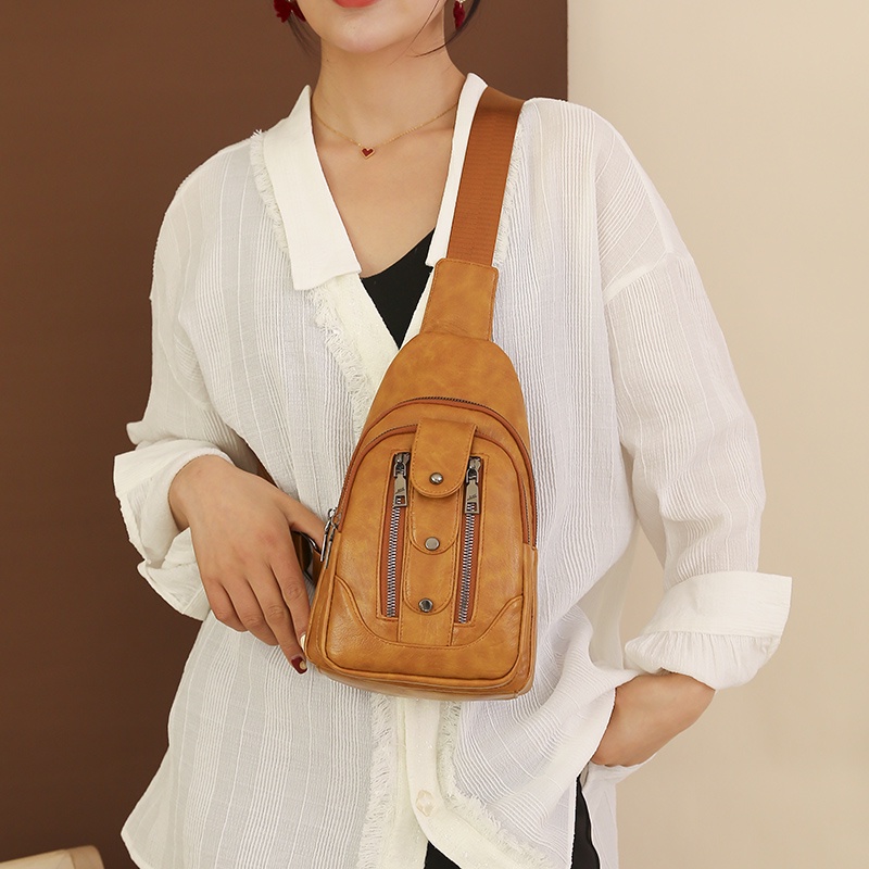Túi Da Đeo Chéo Ngực Phong Cách Retro Cá Tính Cho Nữ